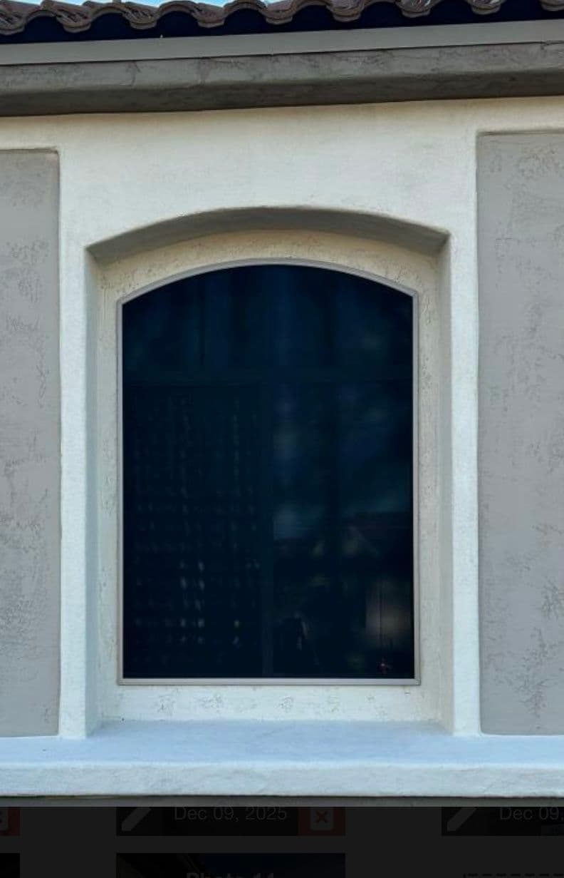 Gallery photos for Custom Solar Screens for a Stylish and Energy-Efficient Home: Image #2