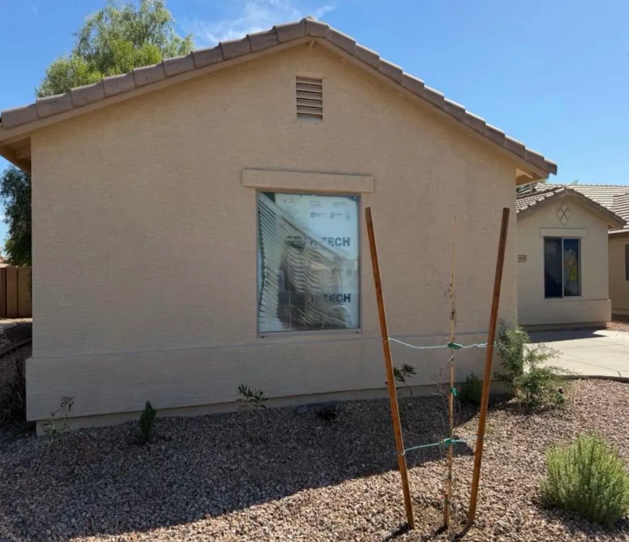 Gallery photos for Custom Solar Screen Install Finished in Surprise AZ: Image #2