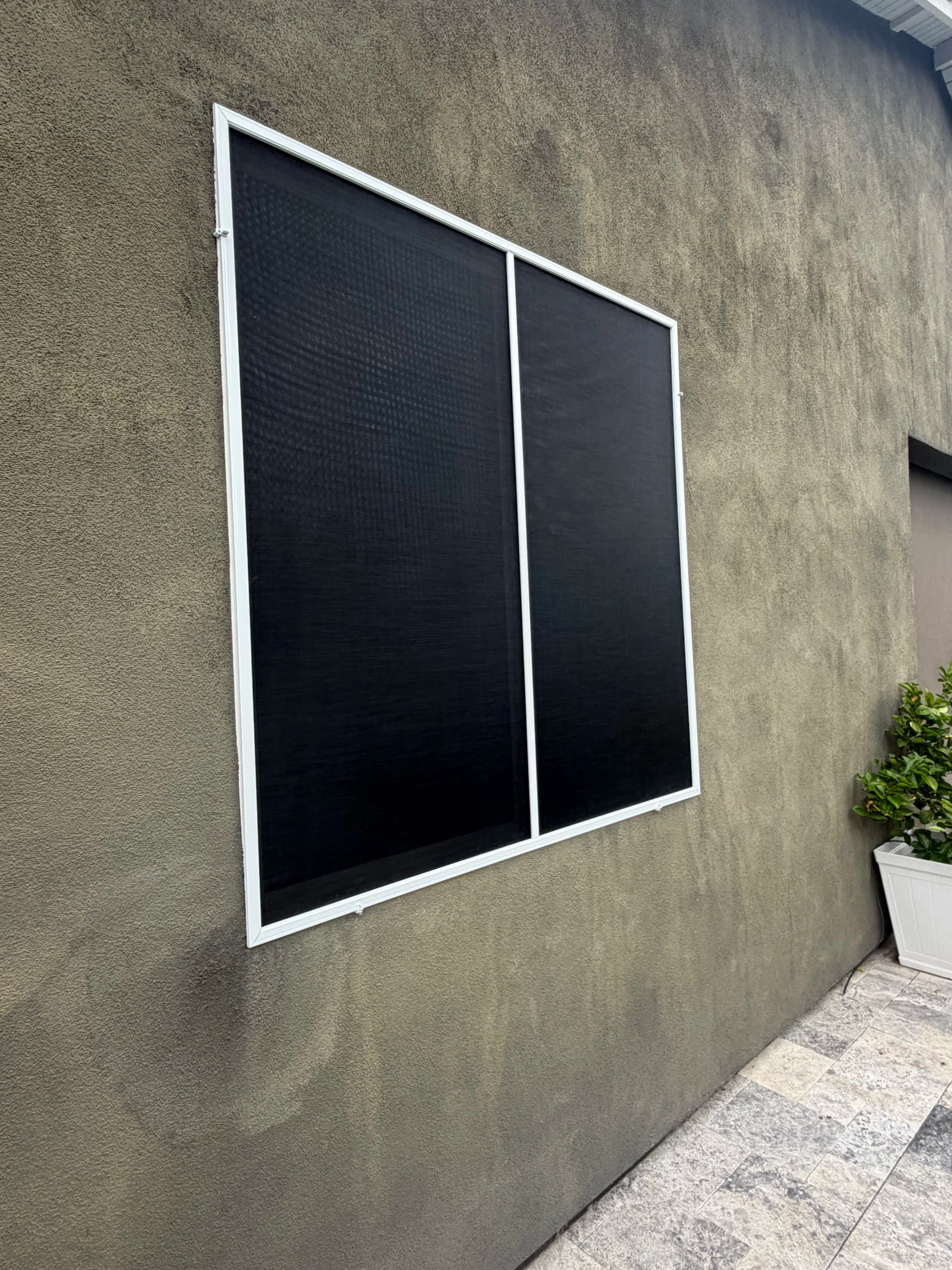 Gallery photos for Solar Screens That Actually Cut the Heat and Glare: Image #2